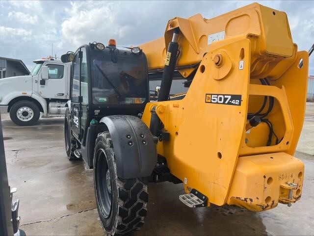 2021 JCB 507-42-5
