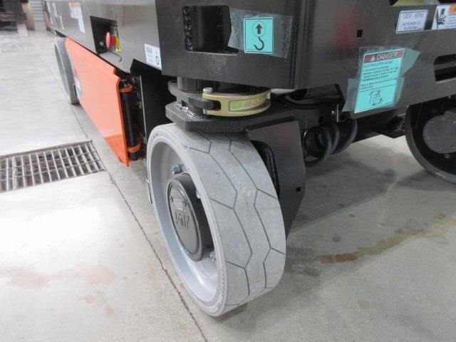 2025 JLG 3246-7