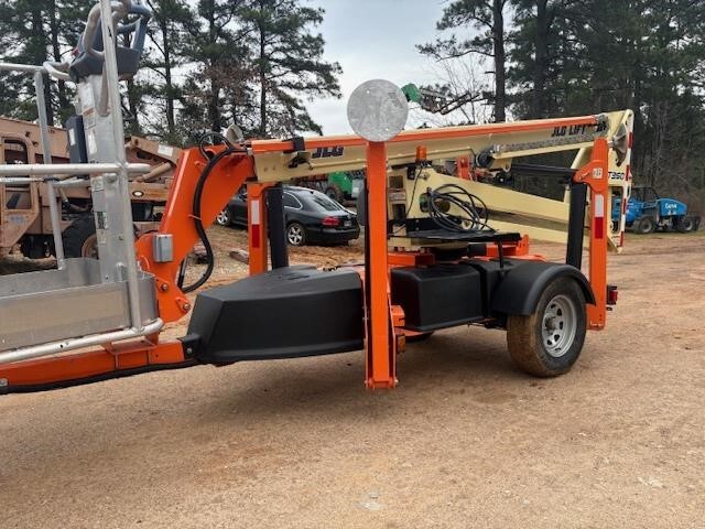 2022 JLG T350-3