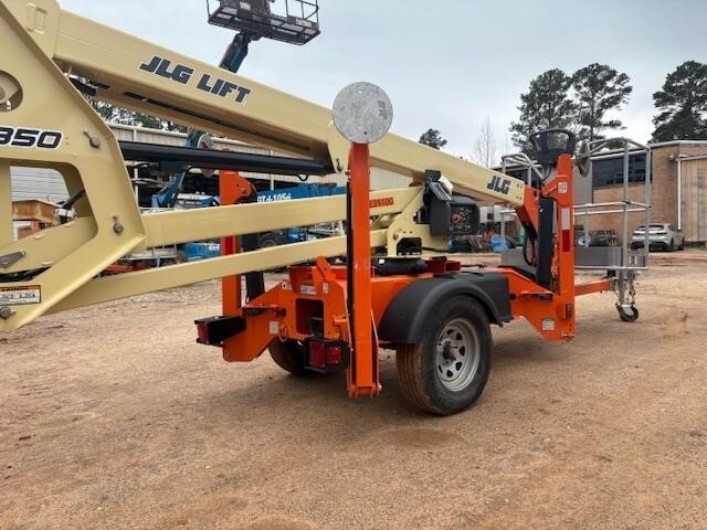 2022 JLG T350-6