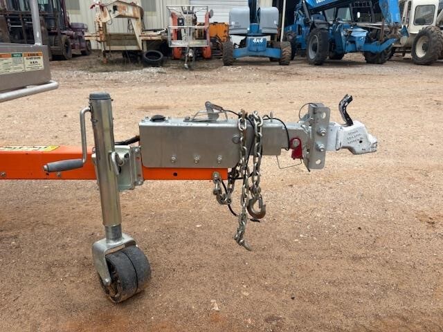 2022 JLG T350-8