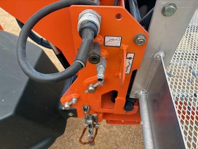 2022 JLG T350-11