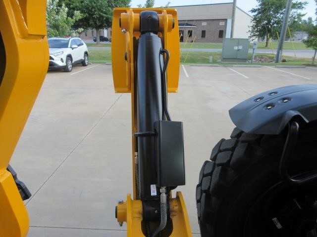2025 JCB 510-56-25