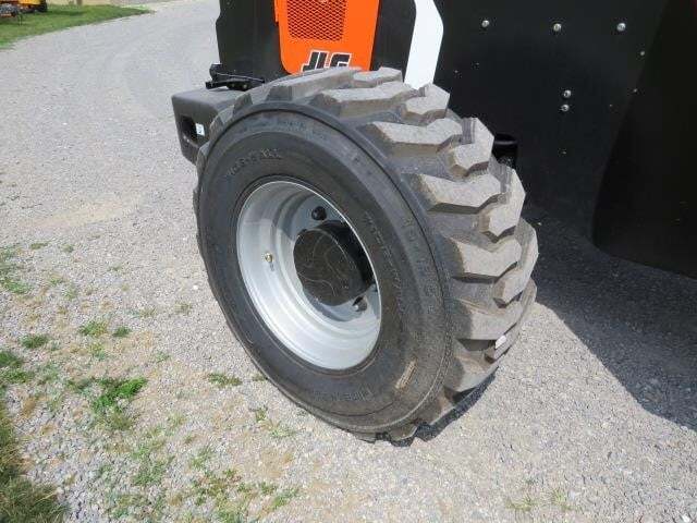 2025 SkyTrak 6042-12