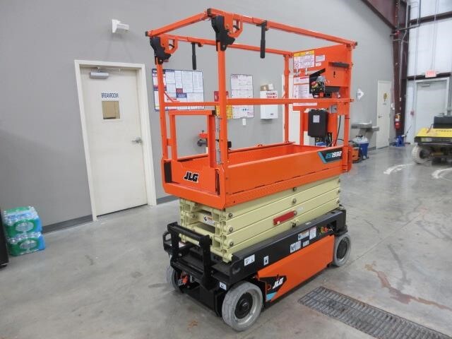 2025 JLG ES1932-4