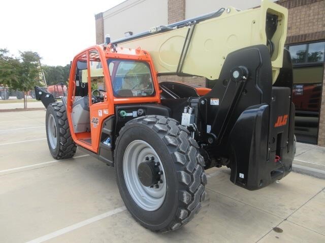 2025 JLG 1055-3