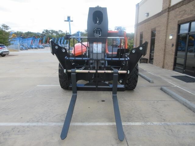 2025 JLG 1055-8