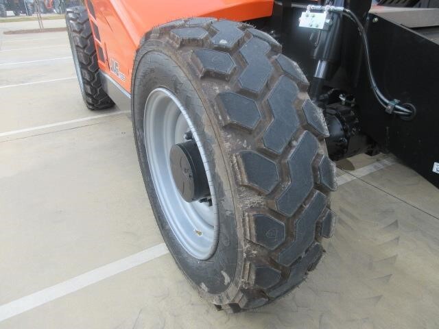 2025 JLG 1055-13