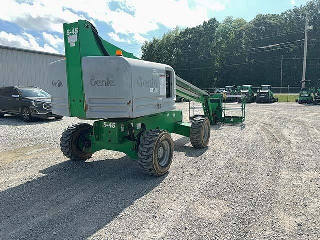 2017 Genie S-45 Picture 6 2017 Genie S-45-6