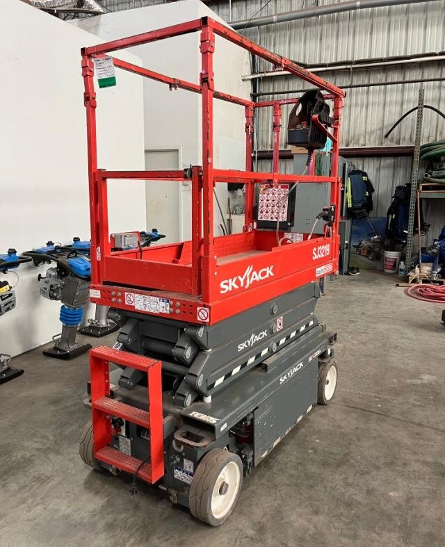2021 Skyjack SJ3219-2