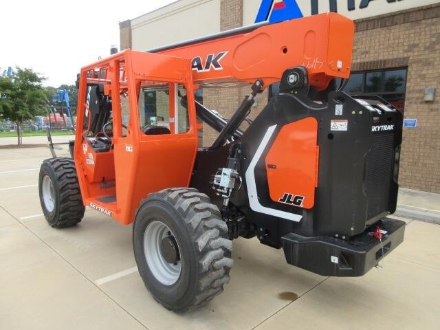 2025 SkyTrak 6034-8