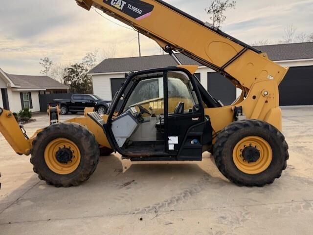 2015 CAT TL1055D