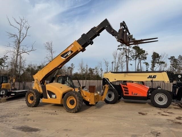 2015 CAT TL1055D Picture 4 2015 CAT TL1055D-4