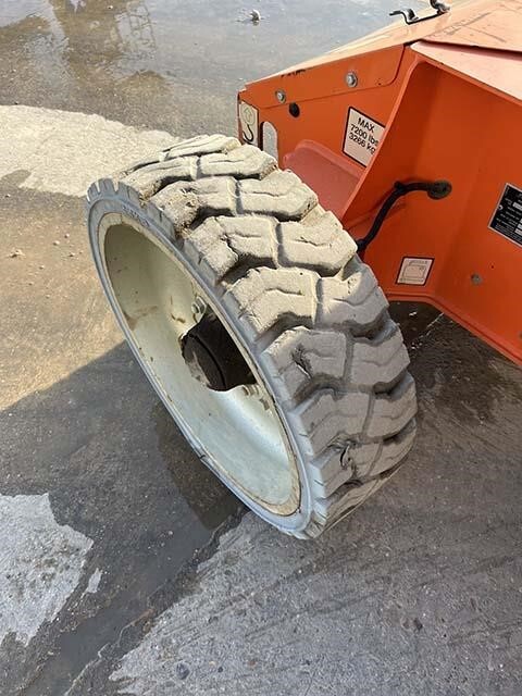 2018 JLG E400AJPN-10