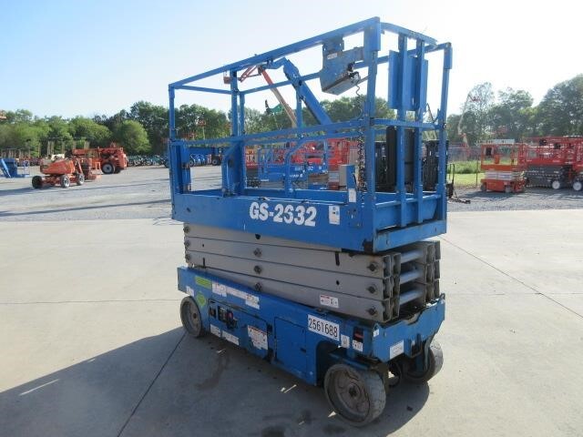 2017 Genie GS-2632 Picture 2 2017 Genie GS-2632-2