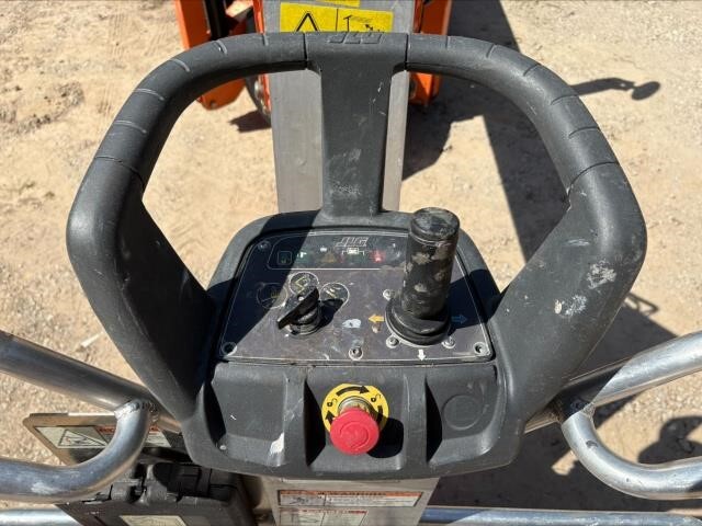2018 JLG T500J-8