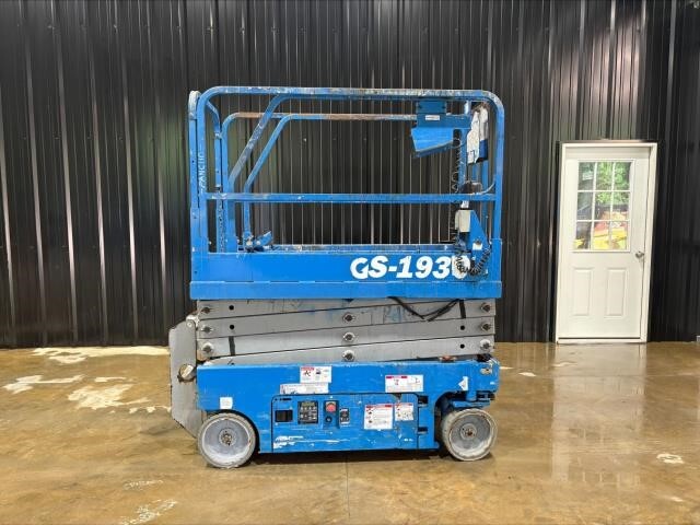 2017 Genie GS-1930