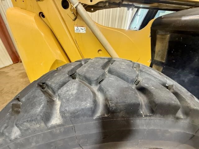 2019 CAT TL1255D-10