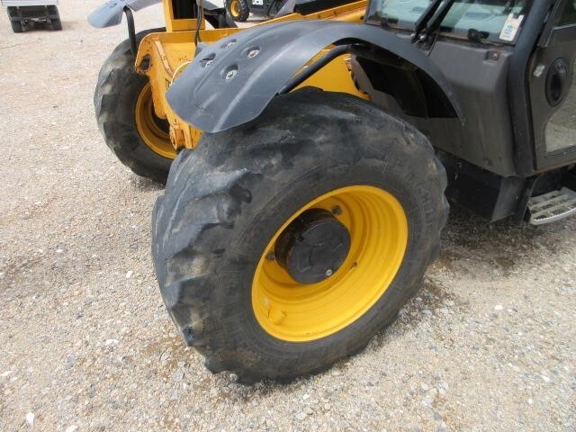 2016 JCB 509-42-7
