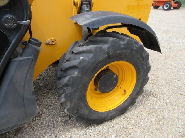 2016 JCB 509-42-8