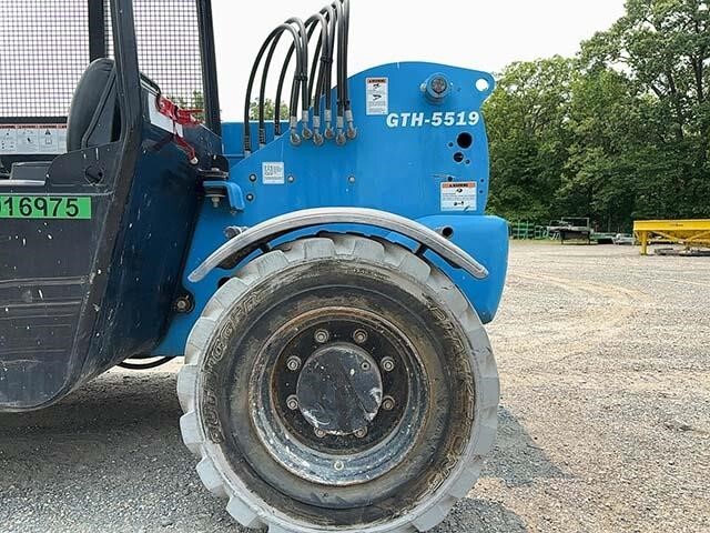 2017 Genie GTH-5519 Picture 10 2017 Genie GTH-5519-10