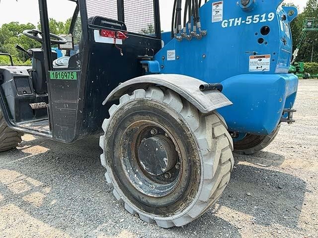 2017 Genie GTH-5519 Picture 15 2017 Genie GTH-5519-15