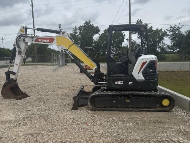 2022 Bobcat E50