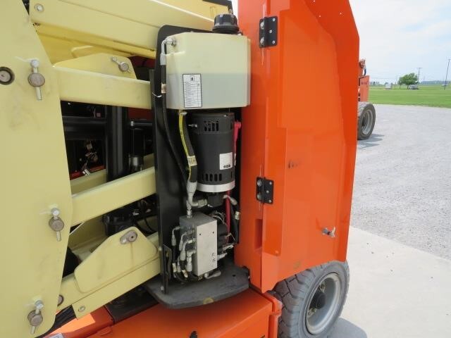 2018 JLG E300AJP Picture 16 2018 JLG E300AJP-16