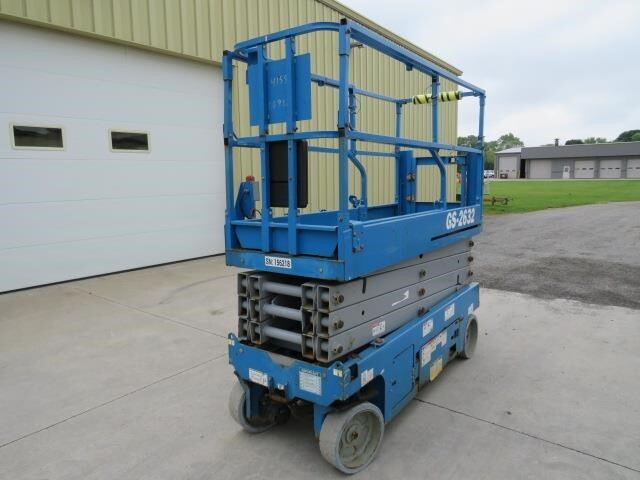 2017 Genie GS-2632 Picture 3 2017 Genie GS-2632-3