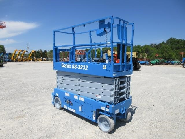 2017 Genie GS-3232 Picture 2 2017 Genie GS-3232-2