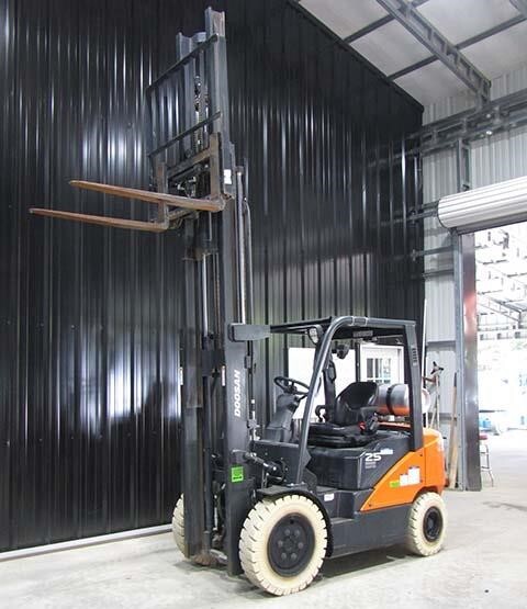 2023 Doosan G25E-2