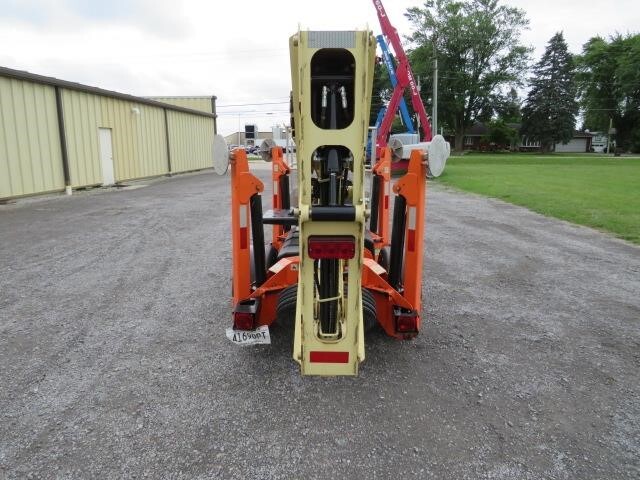 2018 JLG T350-7