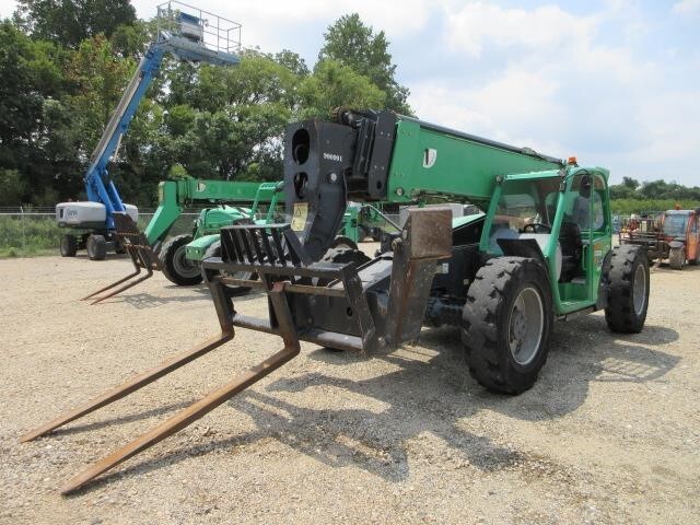 2017 JLG 1255