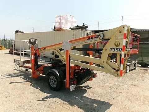 2018 JLG T350-5