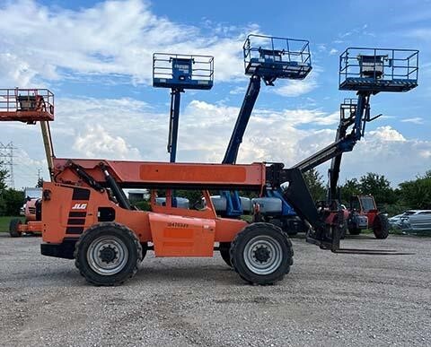 2016 SkyTrak 8042-5