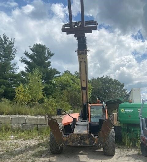 2017 JLG 1055-2