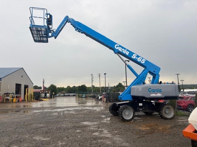 2019 Genie S-65