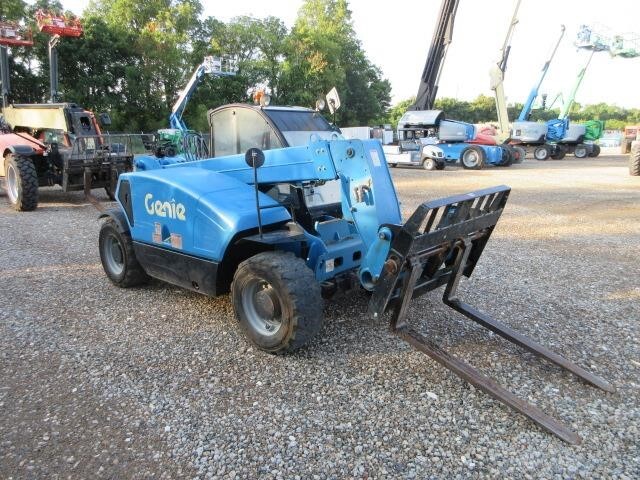 2016 Genie GTH-5519 Picture 2 2016 Genie GTH-5519-2