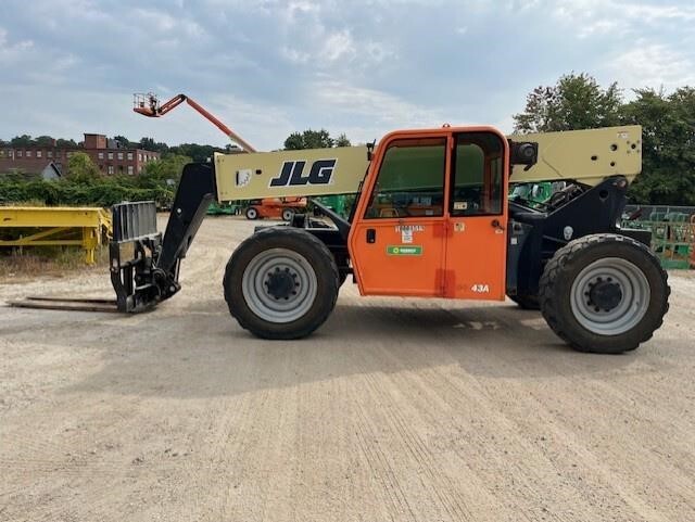2015 JLG G9-43A