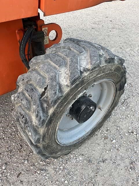 2017 JLG 660SJ Picture 9 2017 JLG 660SJ-9