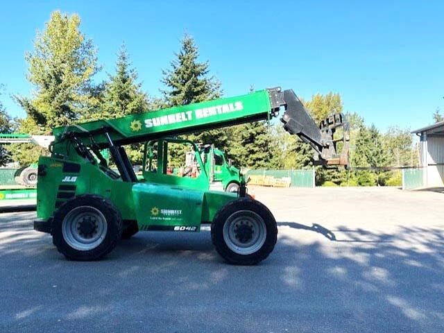 2016 SkyTrak 6042 Picture 8 2016 SkyTrak 6042-8