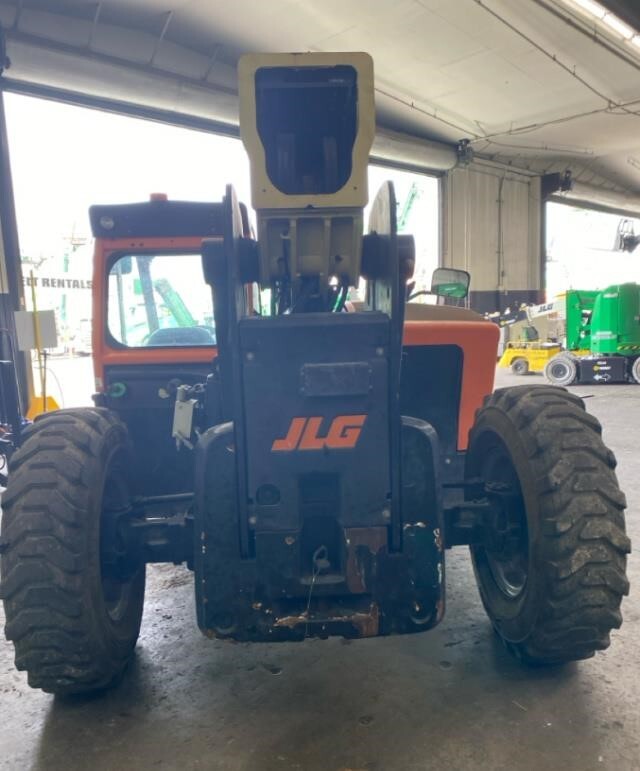 2018 JLG 943-2