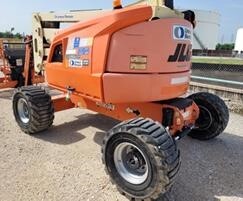 2017 JLG 450A-4