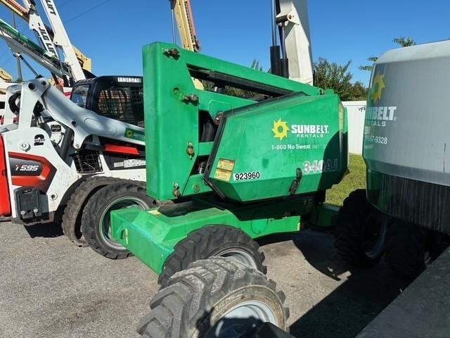2016 JLG 340AJ
