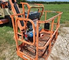 2017 JLG 450AJ-5