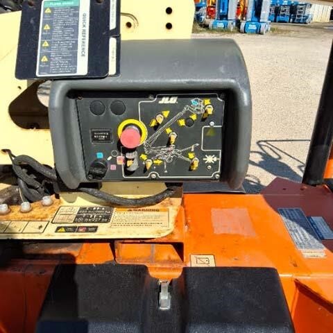 2018 JLG T350-11