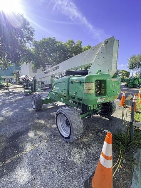 2017 JLG M600JP