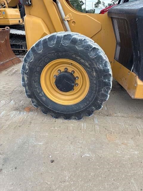 2019 CAT TL943D-12