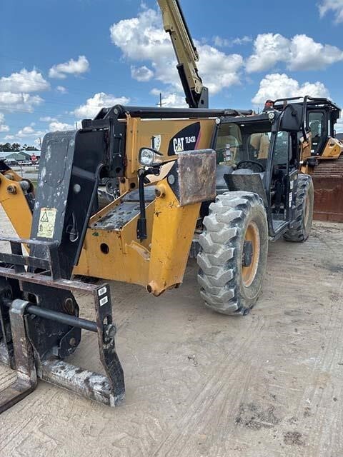 2019 CAT TL943D Picture 2 2019 CAT TL943D-2