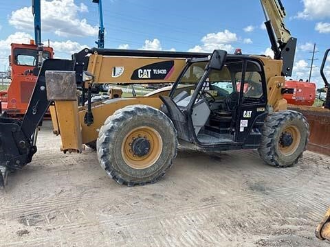 2019 CAT TL943D-1